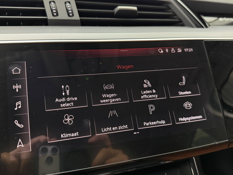 Vehicle Image 28