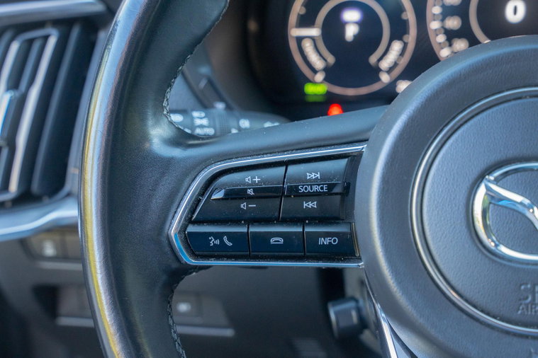 Vehicle Image 23