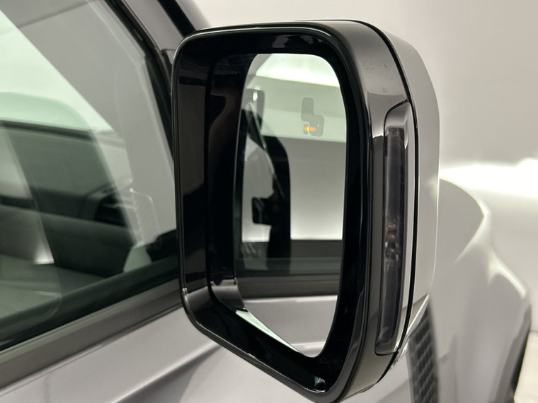 Vehicle Image 36