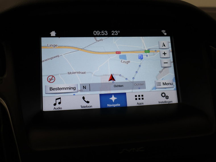 Vehicle Image 6