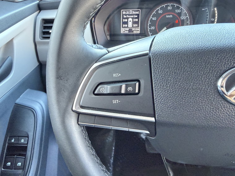 Vehicle Image 27