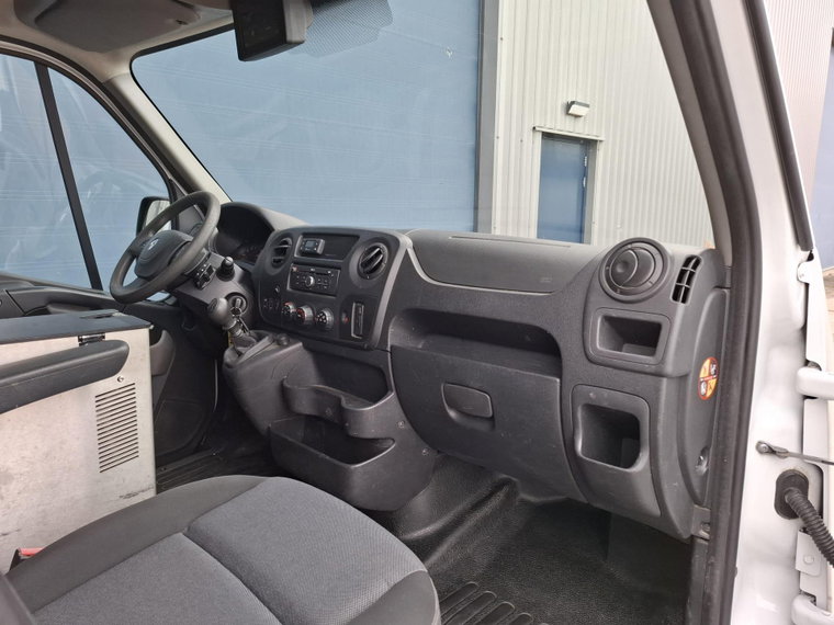 Vehicle Image 39