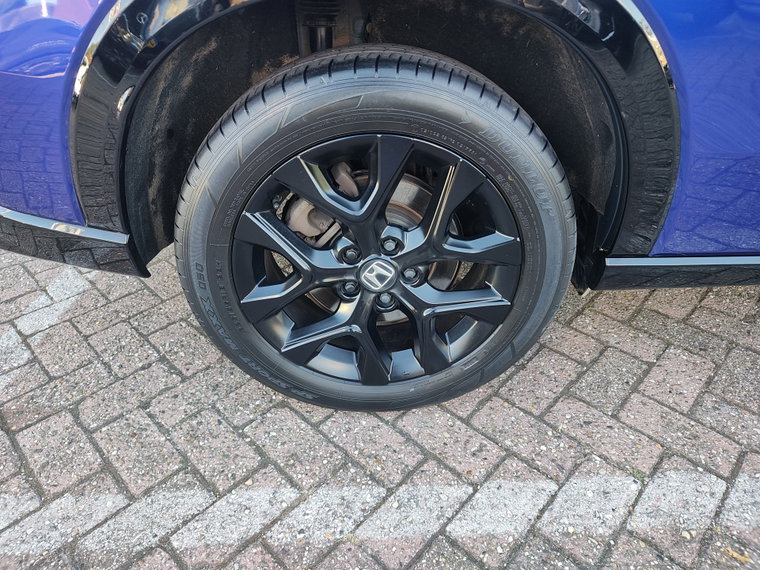 Vehicle Image 38