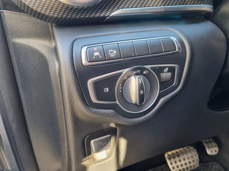 Vehicle Image 29