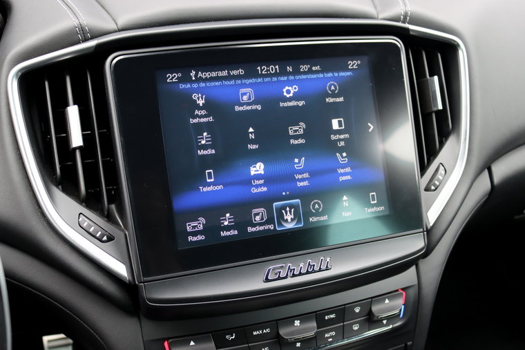 Vehicle Image 30