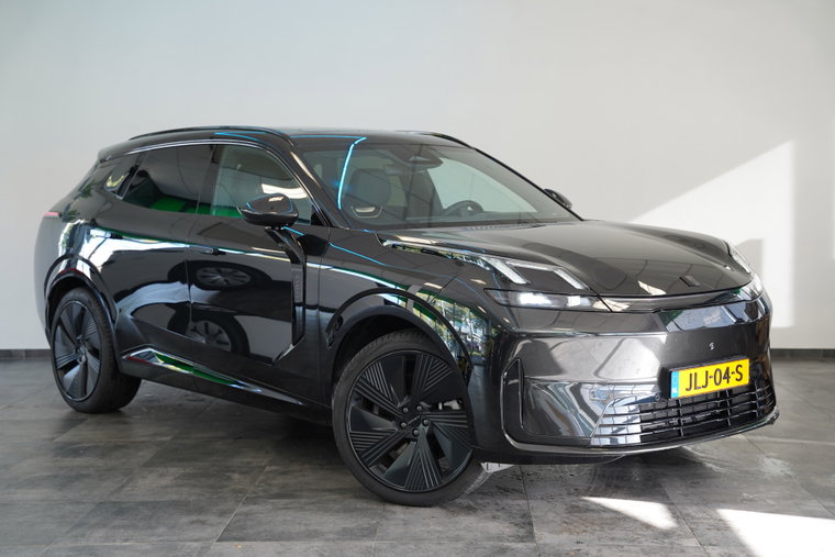 Lynk & Co 08