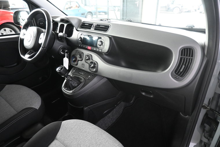 Vehicle Image 22
