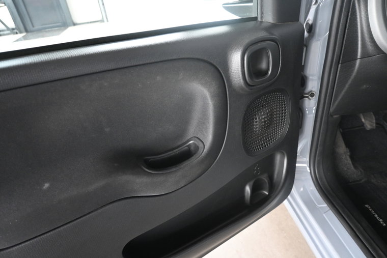 Vehicle Image 29