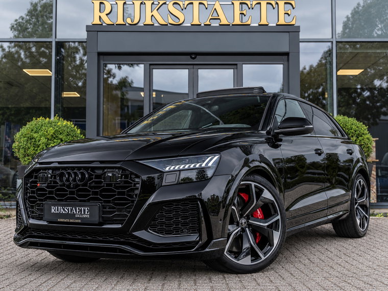 Audi RSQ8