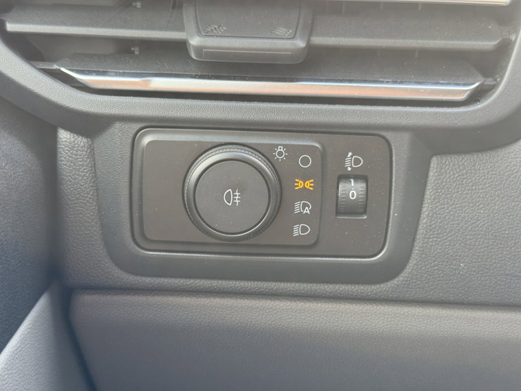 Vehicle Image 24