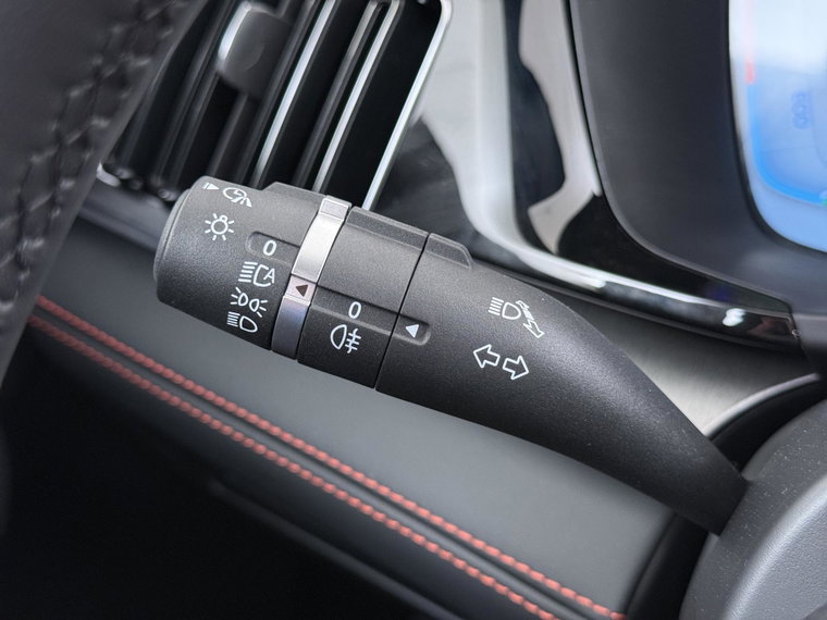 Vehicle Image 24