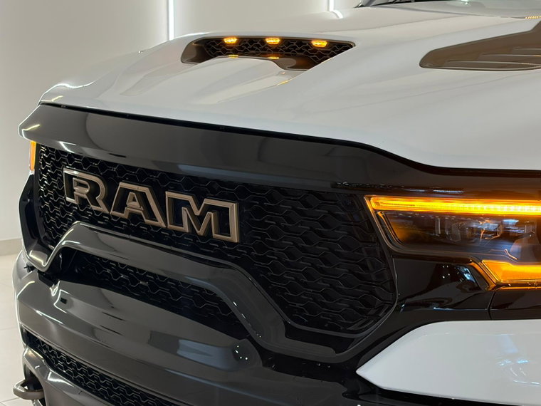Vehicle Image 38