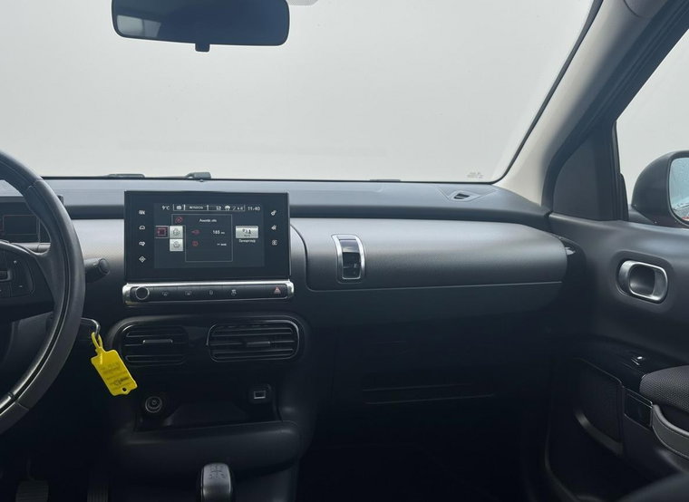 Vehicle Image 13