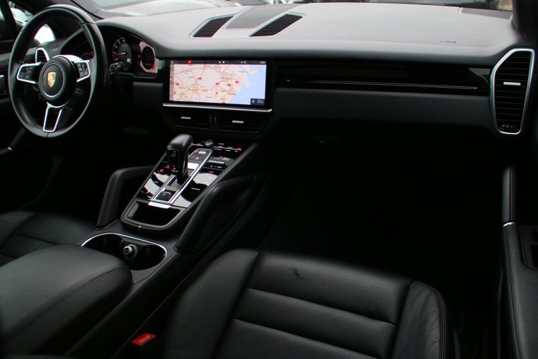 Vehicle Image 11