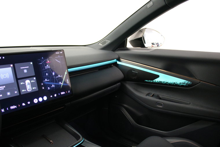 Vehicle Image 23