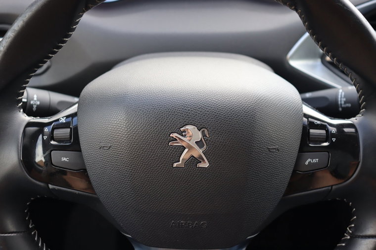 Vehicle Image 24