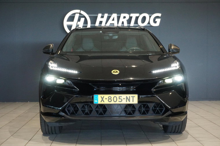 Vehicle Image 10