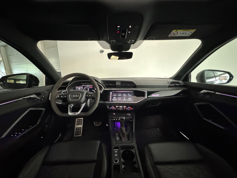 Vehicle Image 36