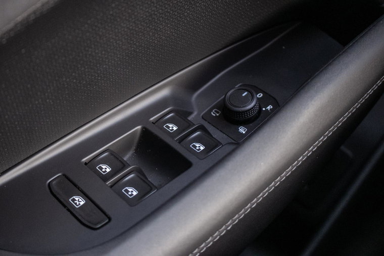 Vehicle Image 40