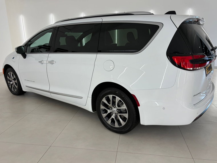 Vehicle Image 37