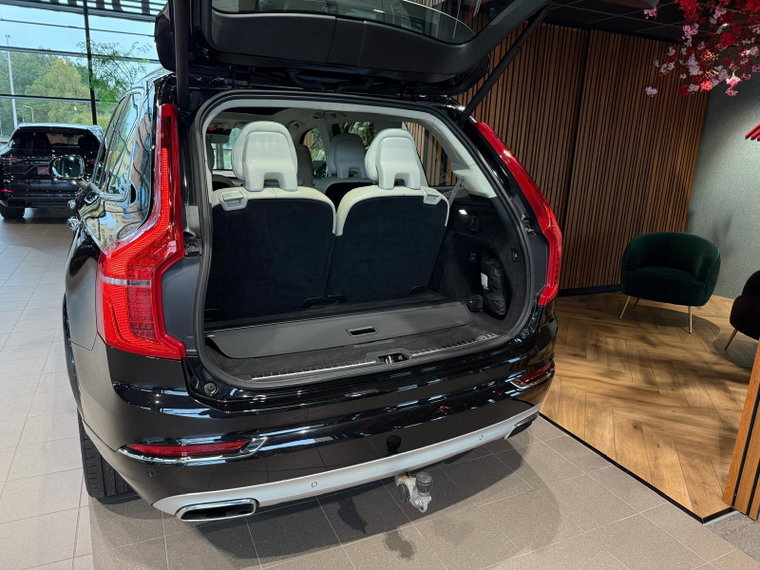 Vehicle Image 38