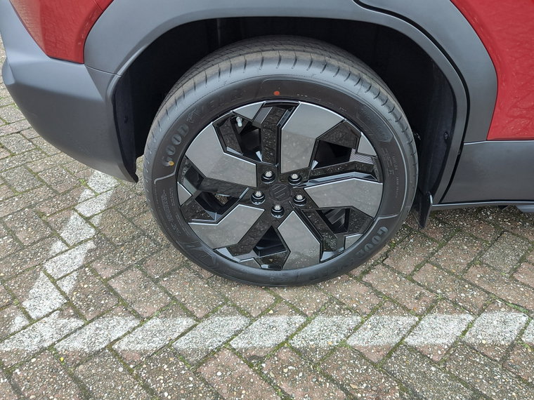 Vehicle Image 33