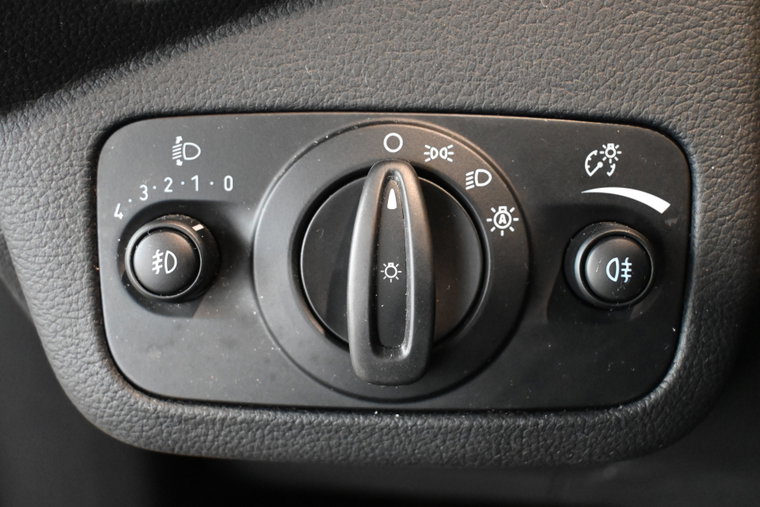 Vehicle Image 36