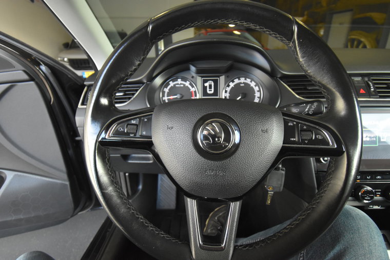 Vehicle Image 36