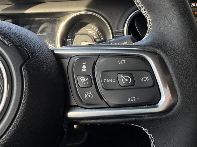 Vehicle Image 27