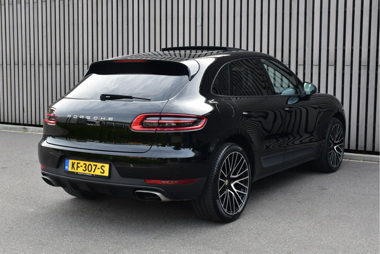 Vehicle Image 36
