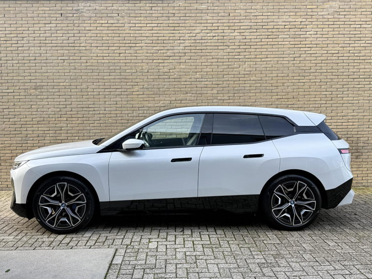 Vehicle Image 38