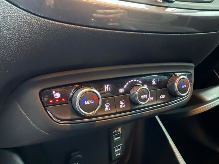 Vehicle Image 28
