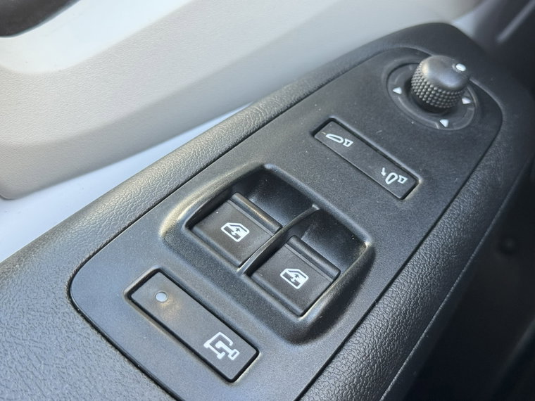 Vehicle Image 26