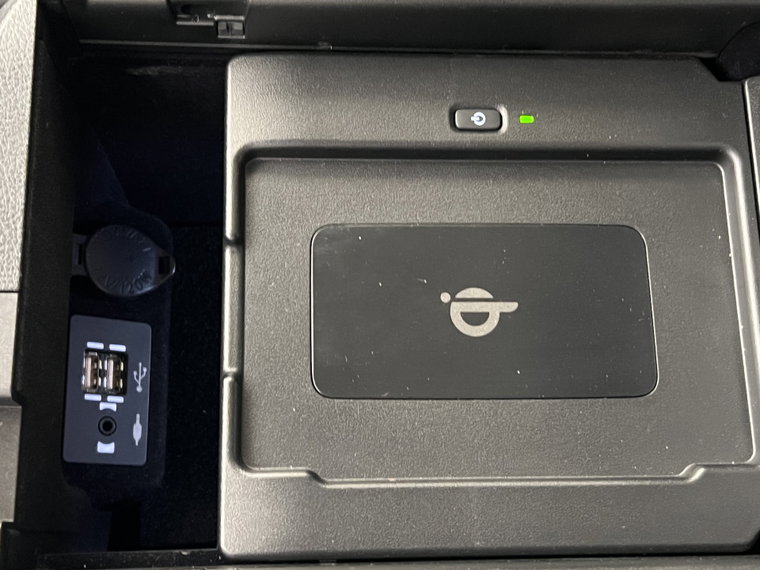 Vehicle Image 35