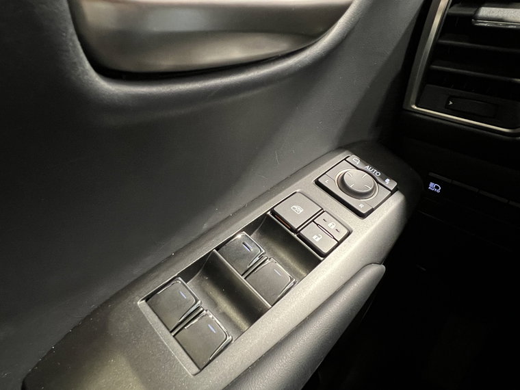 Vehicle Image 37