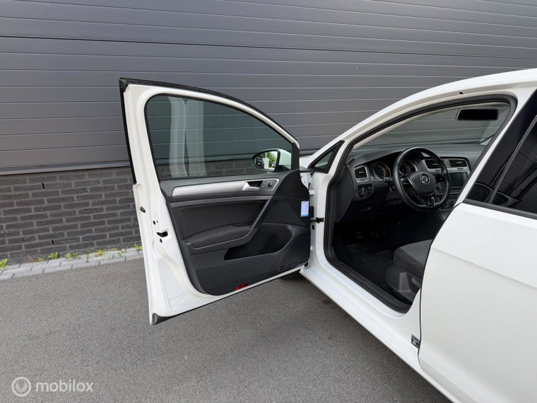 Vehicle Image 27