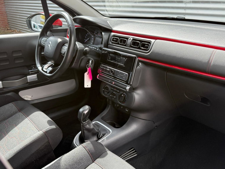 Vehicle Image 13