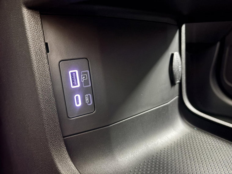 Vehicle Image 39