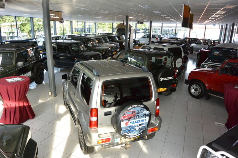 Vehicle Image 4