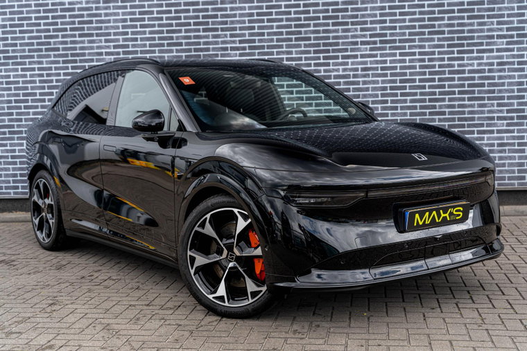 Vehicle Image 13