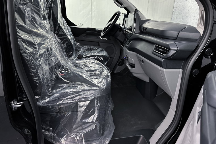 Vehicle Image 22