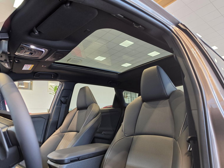 Vehicle Image 14
