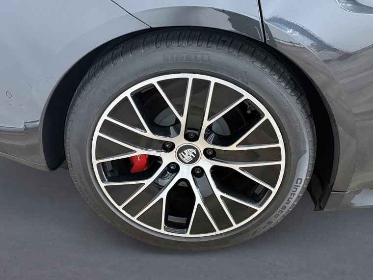 Vehicle Image 36