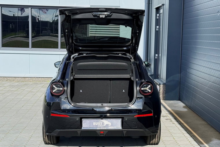 Vehicle Image 36