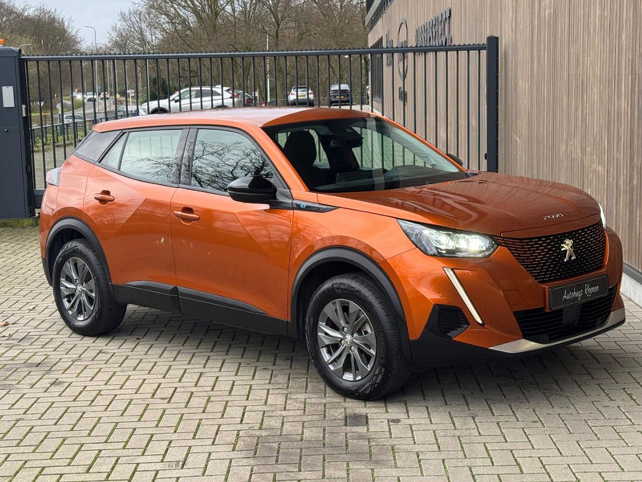 Peugeot e-2008