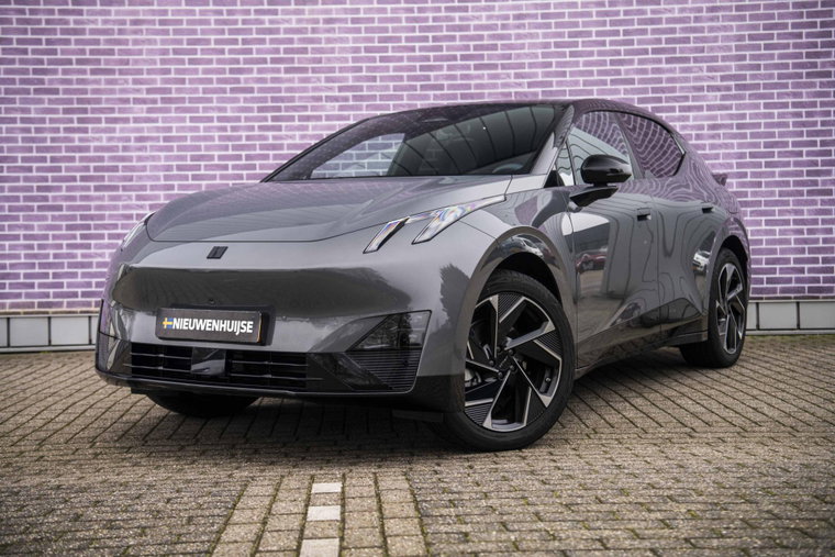Lynk & Co 02