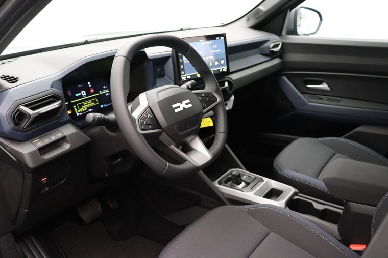 Vehicle Image 37