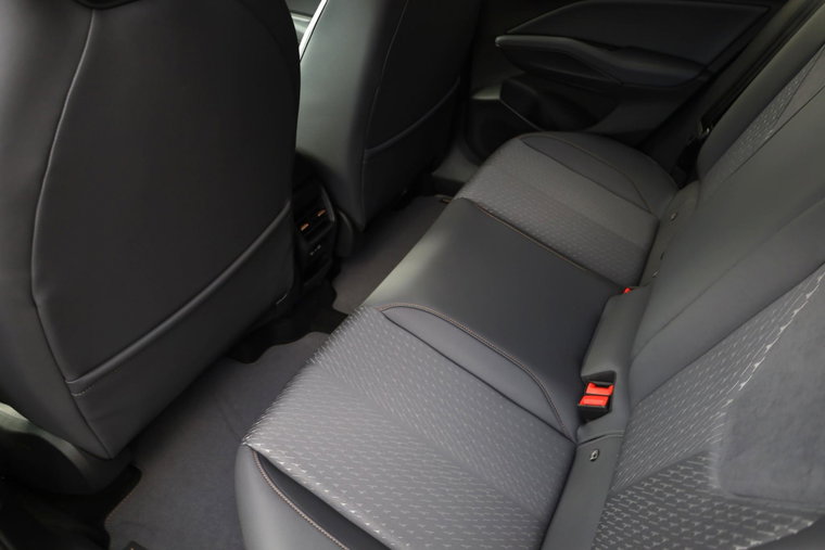 Vehicle Image 33
