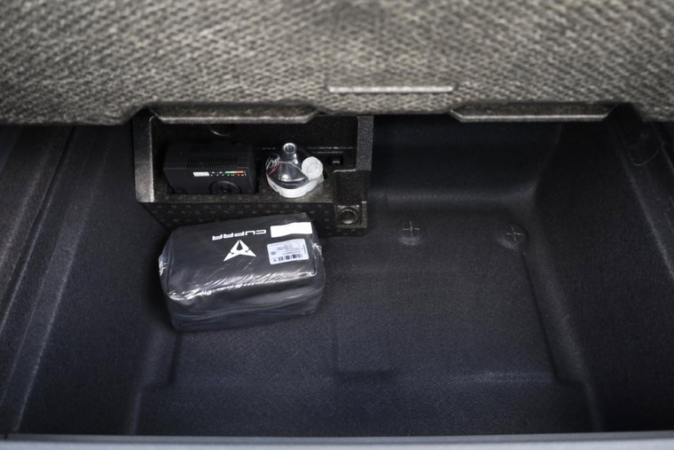 Vehicle Image 35