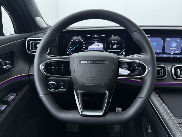 Vehicle Image 37